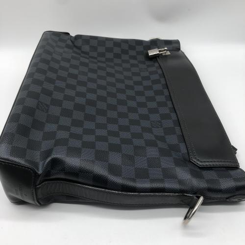 Louis Vuitton Damier Cobalt Greenwich Messenger Bag photo 7