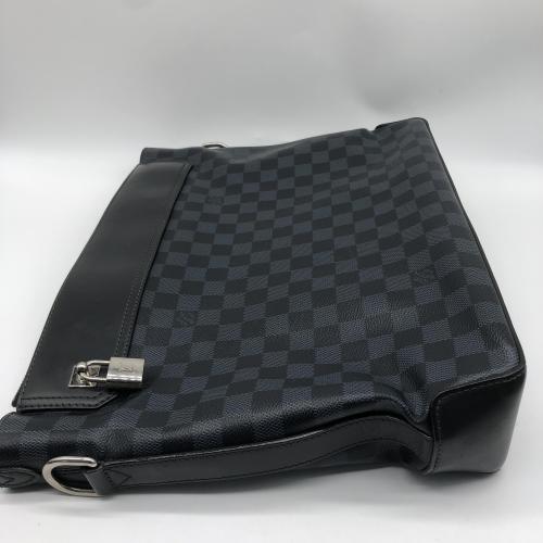 Louis Vuitton Damier Cobalt Greenwich Messenger Bag photo 8