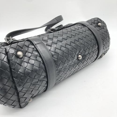 Bottega Veneta Intrecciato Leather Shoulder Bag photo 3