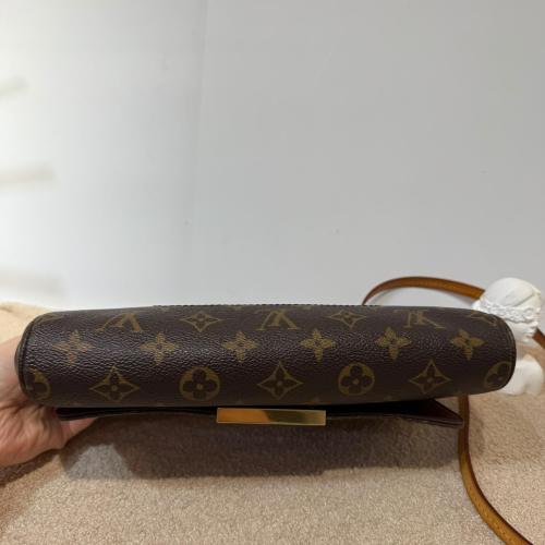 Louis Vuitton Monogram Favorite Shoulder Bag photo 2