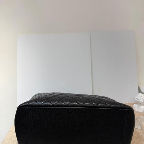 Chanel Classic Black Caviar Quilted Grand Shopping Tote photo 5