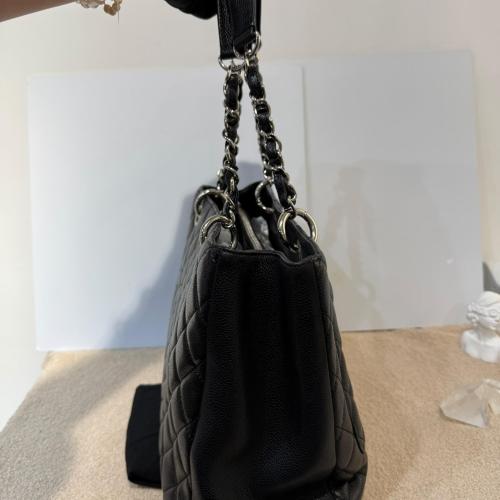 Chanel Classic Black Caviar Quilted Grand Shopping Tote photo 6