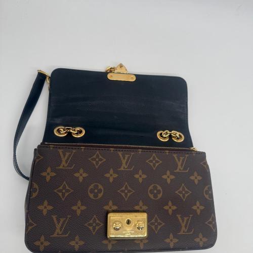 Louis Vuitton Marceau Monogram Canvas photo 7