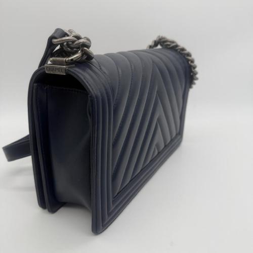 Chanel Boy Flap Bag Chevron Lambskin Shoulder Bag photo 6