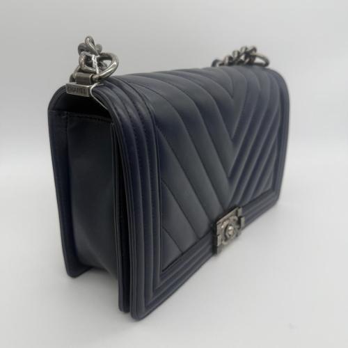 Chanel Boy Flap Bag Chevron Lambskin Shoulder Bag photo 8