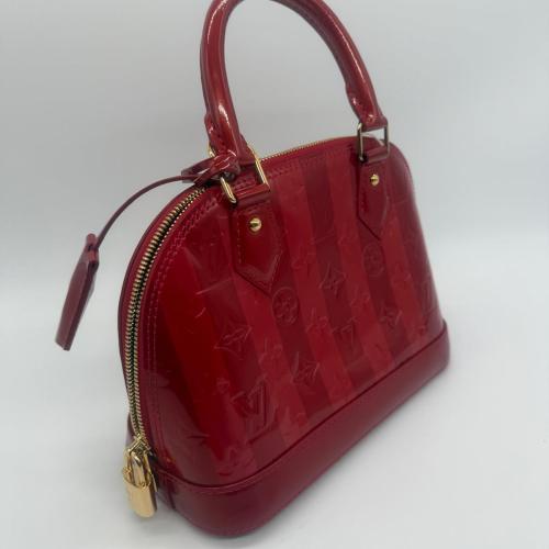 Louis Vuitton Red Vernis Alma BB photo 5