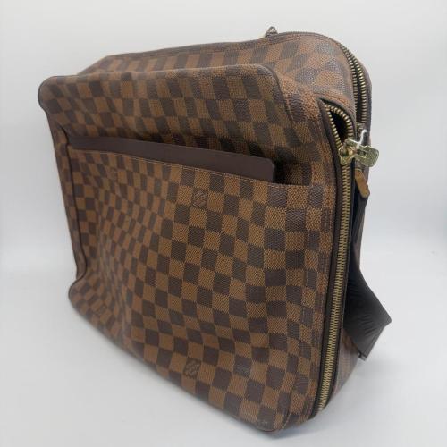 Louis Vuitton Damier Ebene Dorsoduro Crossbody Bag photo 6