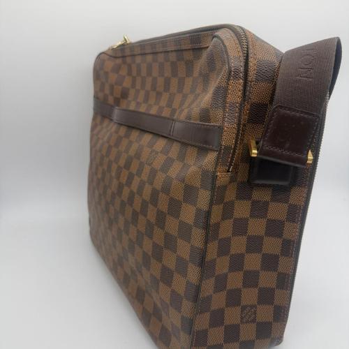Louis Vuitton Damier Ebene Dorsoduro Crossbody Bag photo 8