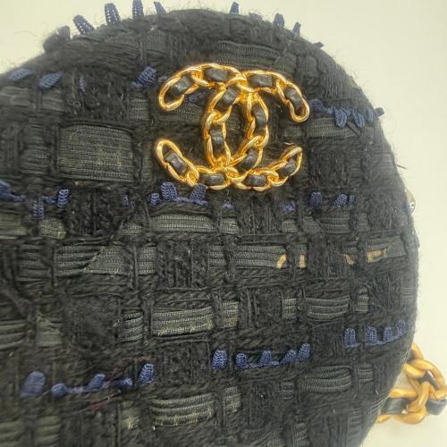 Chanel Black Tweed Chanel 19 Round Clutch with Chain photo 4