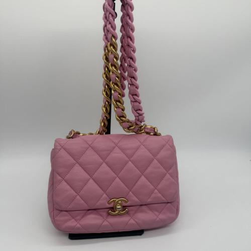Chanel Pink Quilted Shoulder Bag photo 2