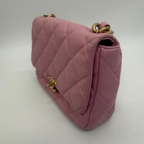 Chanel Pink Quilted Shoulder Bag photo 8