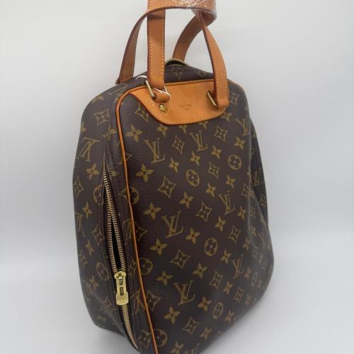 Louis Vuitton Monogram Excursion Handbag photo 3