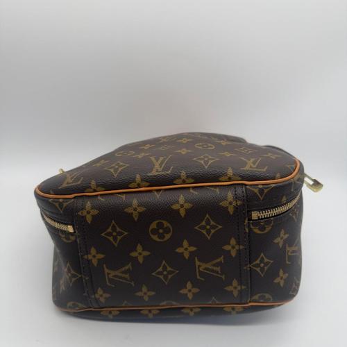 Louis Vuitton Monogram Excursion Handbag photo 5
