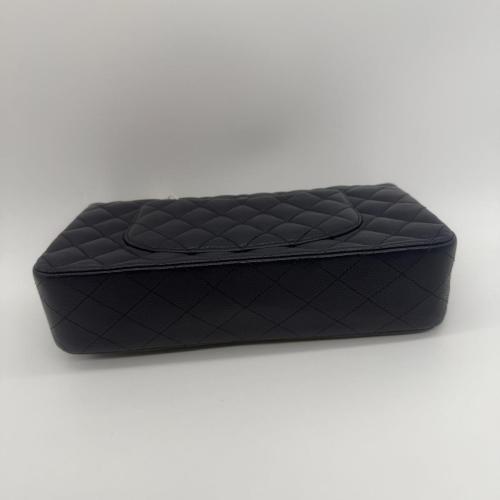 Chanel Classic Quilted Flap Bag photo 3