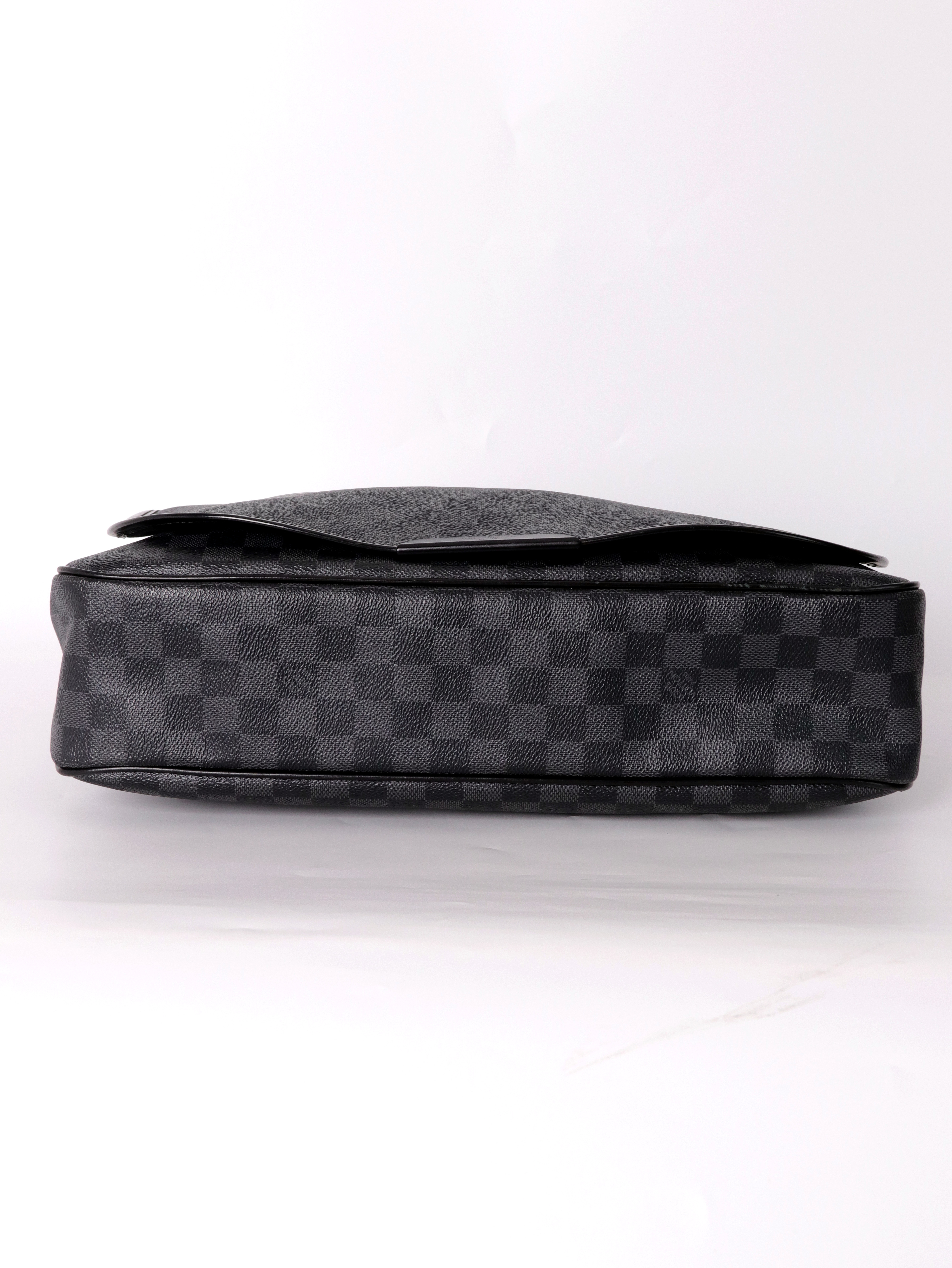 Louis Vuitton  photo 5
