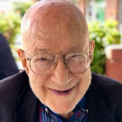 Daniel_Hoffman