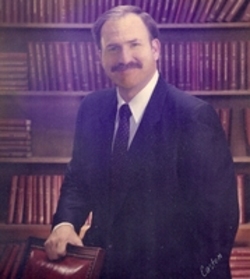 Hume_Powell Jr.