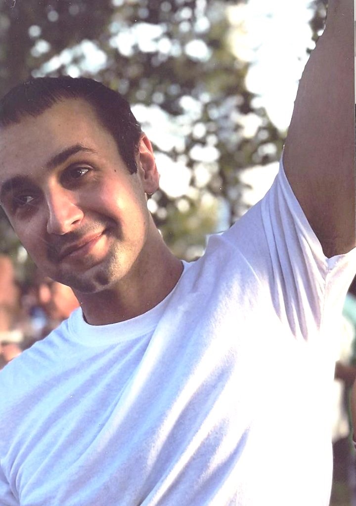 This online memorial is dedicated to Jason Farley. It is a place to