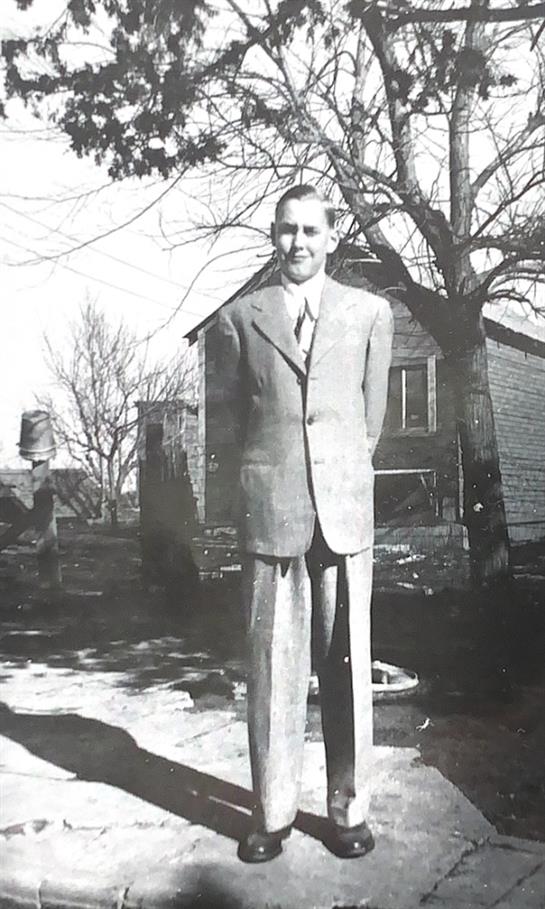 Willard Roy Jacobs Obituary - Visitation & Funeral Information