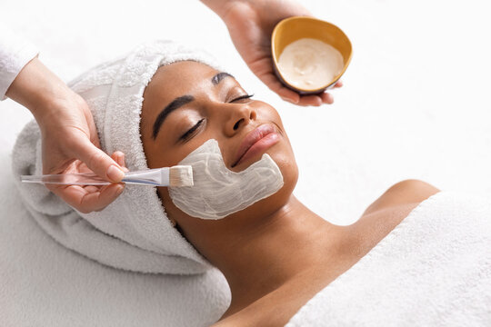 AcuWell Burlington offers safe, effective Acupuncture, Facial Rejuvenation, Bodywork in 28 Howard street , Suite 210.Burlington, VT 05401