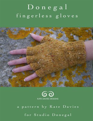 Donegal Fingerless Gloves
