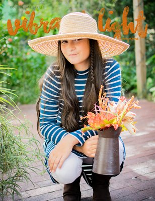 Vibrant Light Magazine: Issue 19 / Fall Breeze