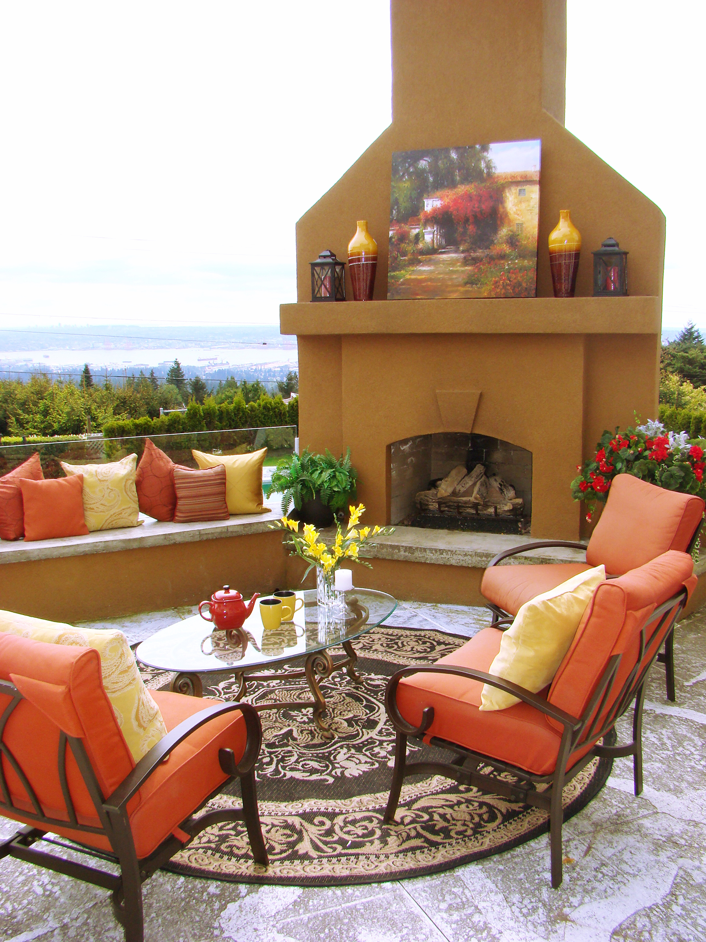 OUTDOOR LIVING 6