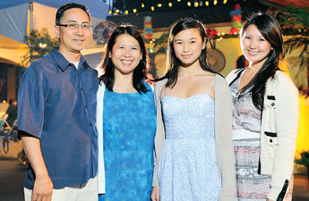 FAMILY PHOTO 2012 henry so.jpg Henry So Fmaily Photo 2012