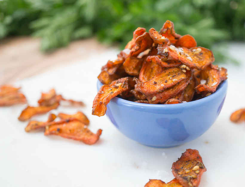 Za&rsquo;atar-Spiced Baked Carrot Chips
