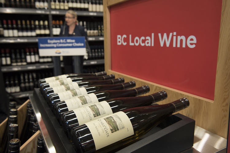 wine_shelf_real_canadian.jpg__0x500_q95_autocrop_crop-smart_subsampling-2_upscale.jpg wine_shelf_real_canadian.jpg__0x500_q95_autocrop_crop-smart_subsampling-2_upscale.jpg