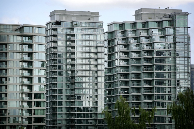 apartments_downtown_vancouver_shutterstock.jpg__0x500_q95_autocrop_crop-smart_subsampling-2_upscale.jpg apartments_downtown_vancouver_shutterstock.jpg__0x500_q95_autocrop_crop-smart_subsampling-2_upscale.jpg