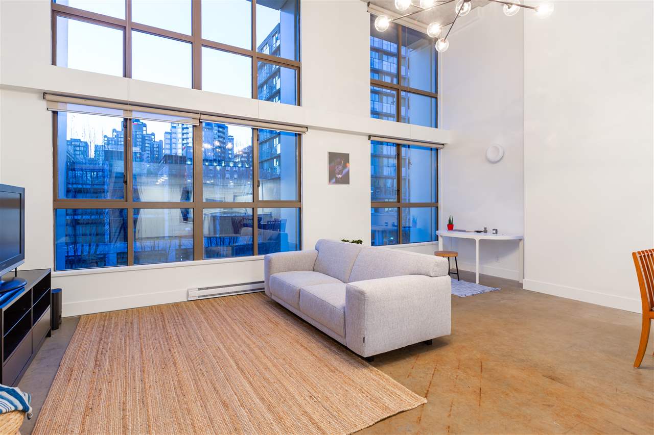 Main area 1 bedroom Condo in Vancouver West