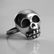 Skullyringwebsite1_medium