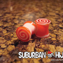 Red Vortex Swirl Saddle Plug