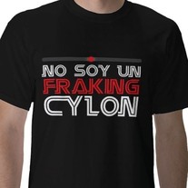 No_soy_un_cylon_medium