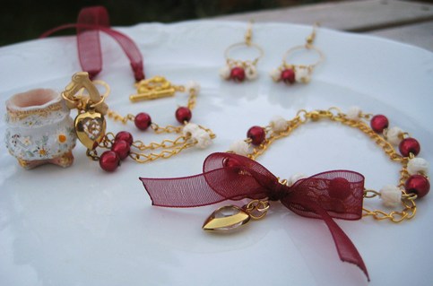The English Romantic Collection: Vintage Pastimes - Necklace