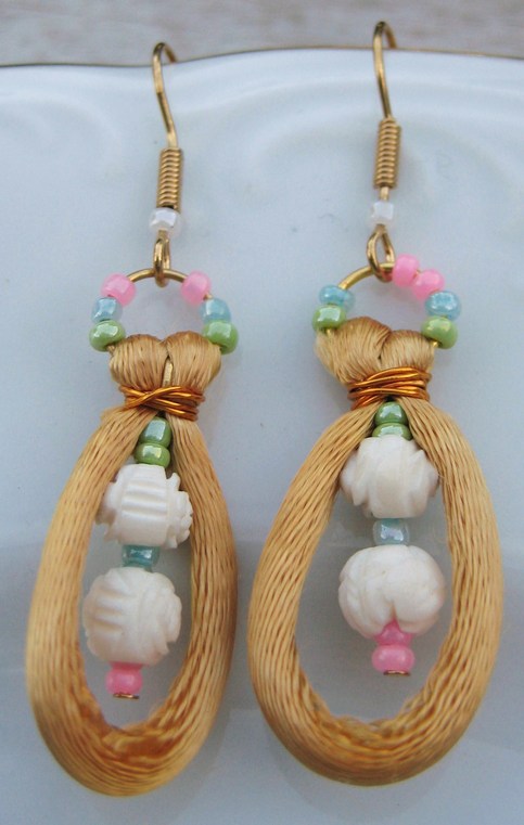 The English Romantic Collection: Pour Golden Love - Earrings