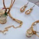 The English Romantic Collection: Pour Golden Love - Earrings - Thumbnail 1