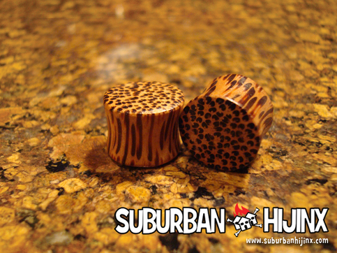 Solid Coco Wood Saddle Plug
