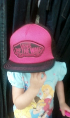 Ari_with_vans_hat_large