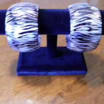 Zebra_bangle_resized_medium