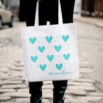 White_heart_bag_medium