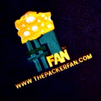 Packer_fan_throw_medium