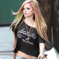 Addicted_to_love_tee_viktor_viktoria_medium