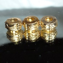Metal-gold-fish_medium