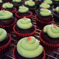 Chocolate Cupcakes - You choose the Icing (2 dozen)