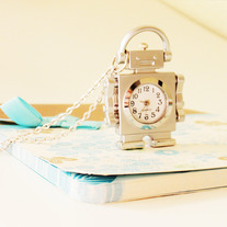 N8._robot_watch_necklace_2_medium