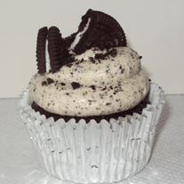 Cookies n' Cream Cupcakes (per dozen)
