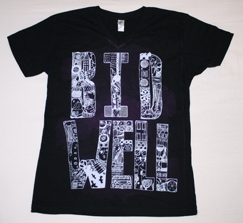 Block Letter V-Neck (black)
