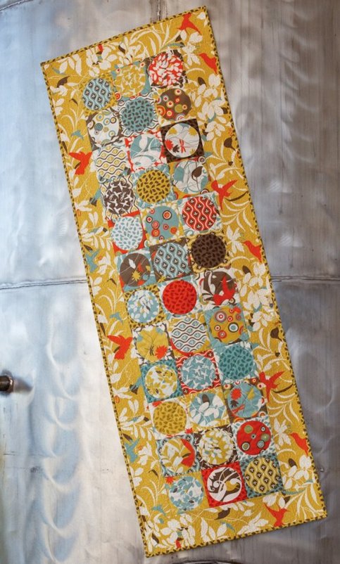 Pearl_district_table_runner_pattern_large